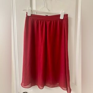 Elegant Women's Skirt - Maroon